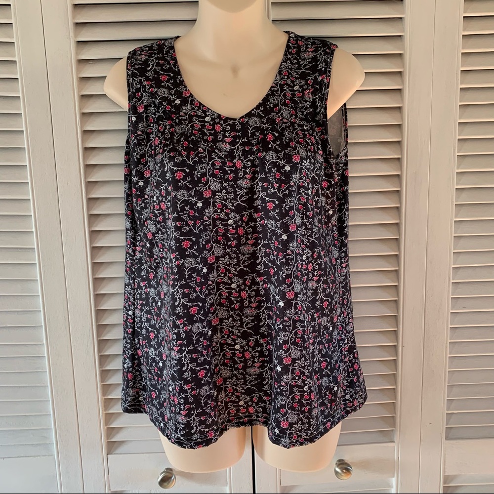 NWT Simple Flavor Ladies Top